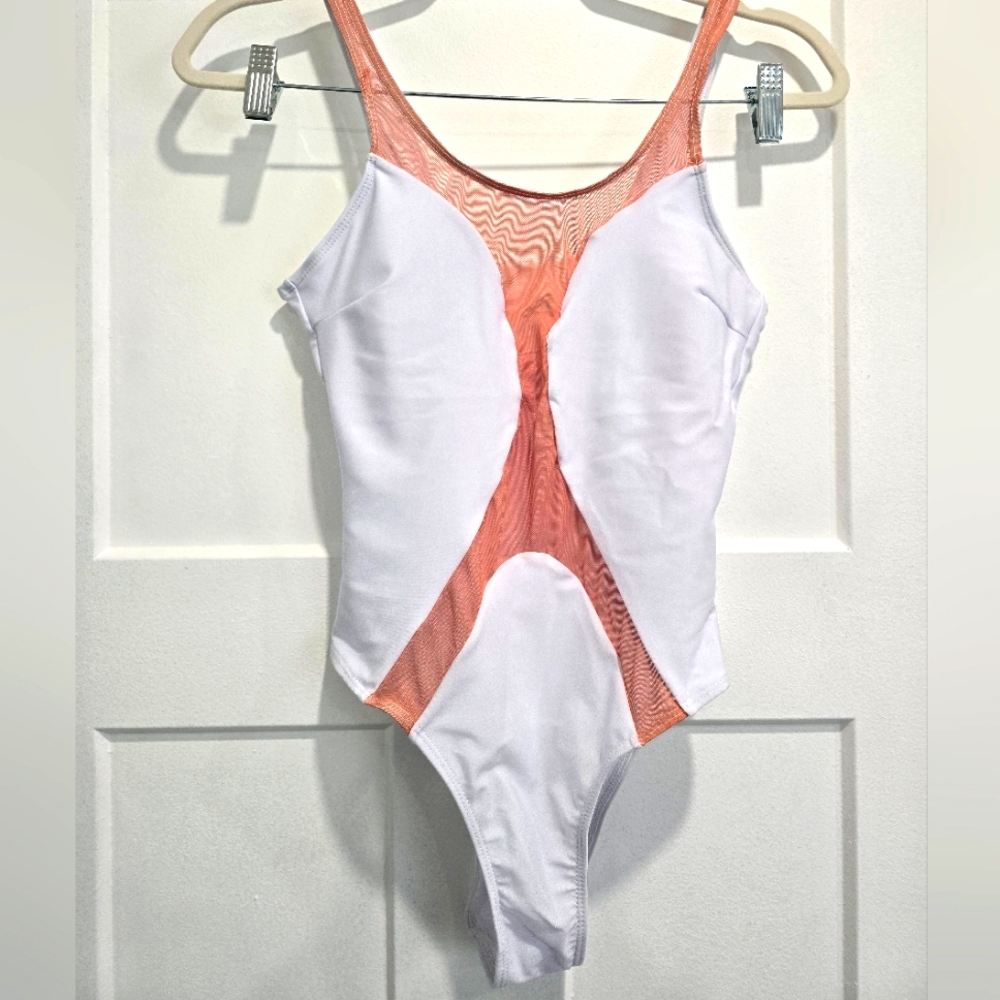 White one-piece swimming suit